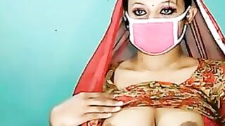 Waah beautiful lankan Girl Ups her salwar n shoing her Hoot great Boobs