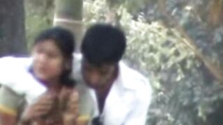 Bangalore couples in park getting naughty