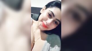 Hot sexy babe Piumi - srilankan selfie t. Video viral
