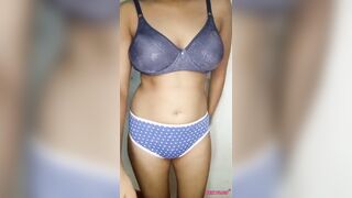 New 18 year old sri lankan teen showing her big boobs and perfect wet pussy for the first time on video nude dance webcam