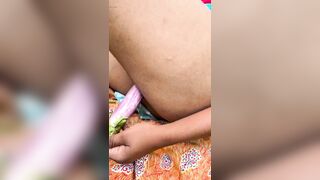 Cute Sri Lankan Amateur Girl Solo Masturbation With Eggplant Kella mol wela kale idala batu Kimbe