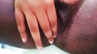 Sl girl squaring in bathroom doing fingering