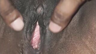 Sri Lankan Mature MILF Gets Pussy Massaged with Loud Moan