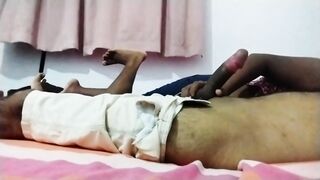 Handjob & Cumshot.අල්ලපුු ගෙදර නංගී මගේ පොල්ල දැකලා අල්ලන ආසයි කිවුවා.