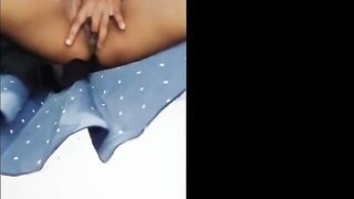 Sri Lankan Dance teen masturbate solo shaved pussy