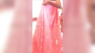 Hot Sri Lankan teacher dancing for her bf