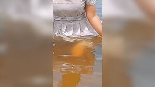 Srilankan school girl bathiin in tank, outside sex video.jangal sex,asian out side sexy girl video