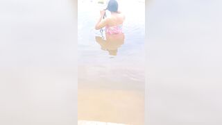 Srilankan village girl bathing natural tank.srilankan outside sex.asian sexy girl bath time.sexy video srilankan