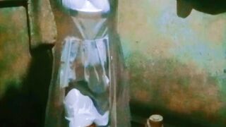 Srilankan school girl showing her sexy in bathroom, asian women sexual video, hot and sexy college girl bathroom sex video,sex