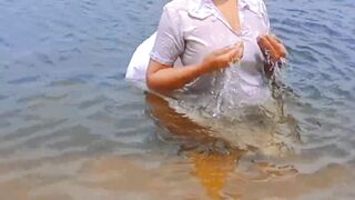 Srilankan sexy school girl outside place playing, college girl bathing natural tank, srilankan school girl outside sexhot video