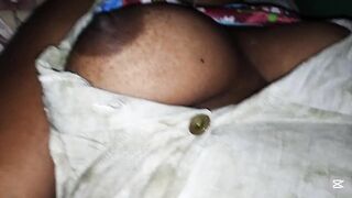 Sri Lankan aunty ass fingering