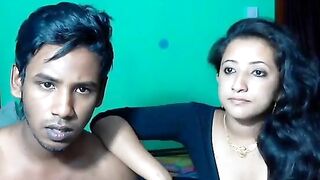 Lankan muslim couple Riyazeth n Rizna private Show (new)